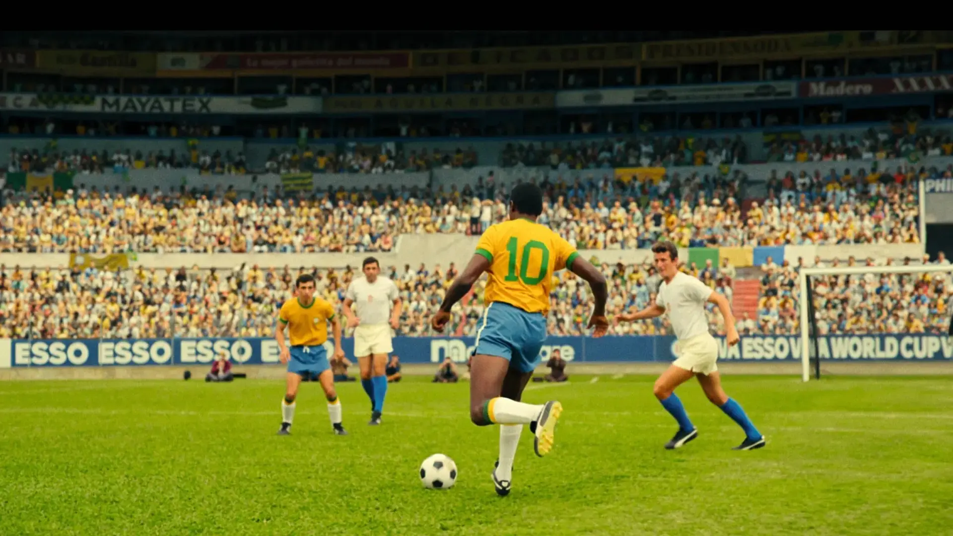Foto de jogadores do Brasil para ilustrar matéria sobre 10 produções brasileiras sobre futebol para acompanhar durante a Copa de 2026.