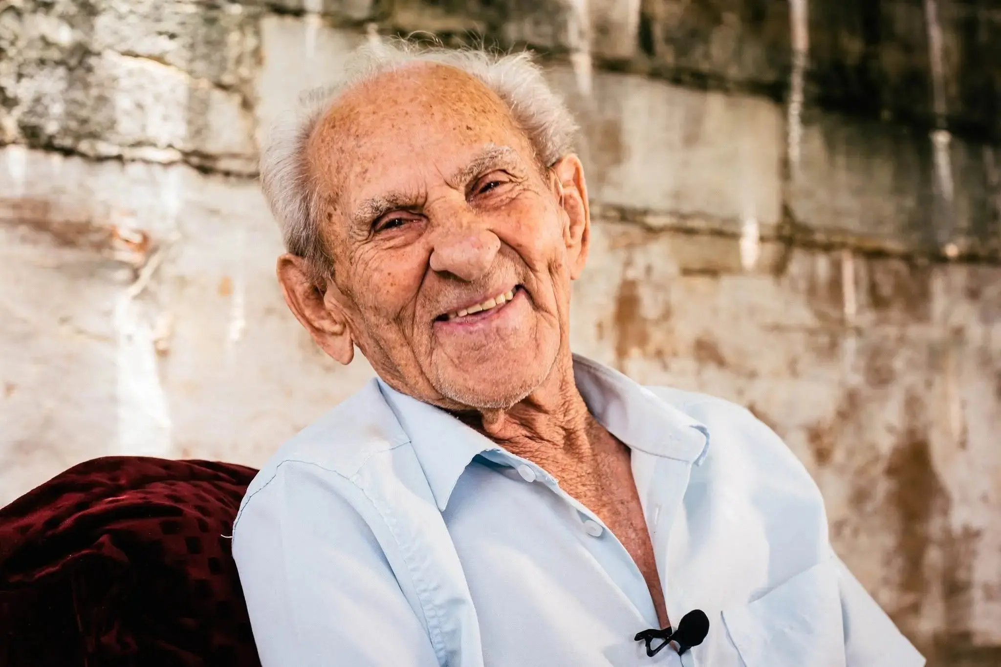 Imagem da notícia Influenciador Vovô Anésio morre aos 88 anos