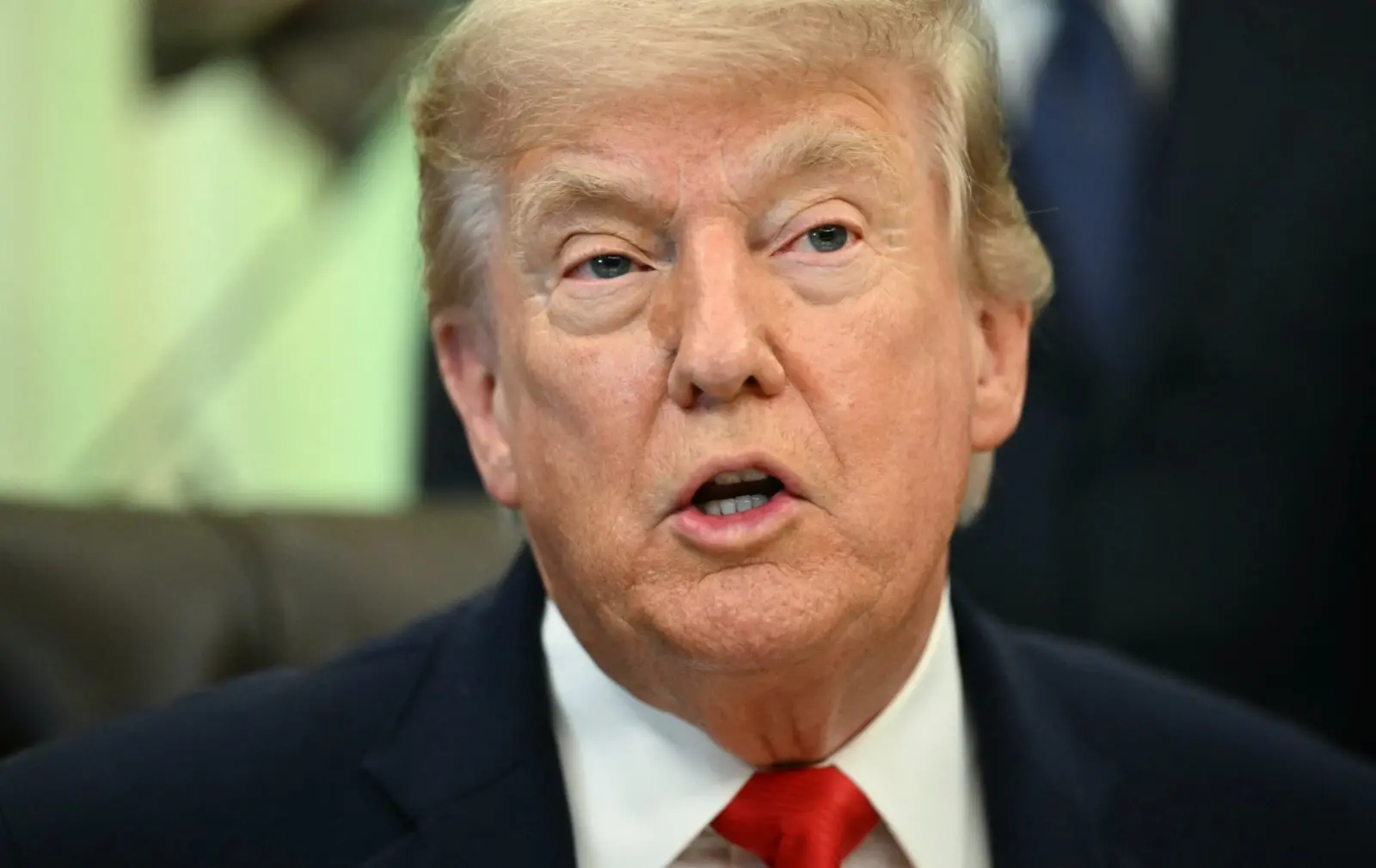 Donald Trump durante entrevista.