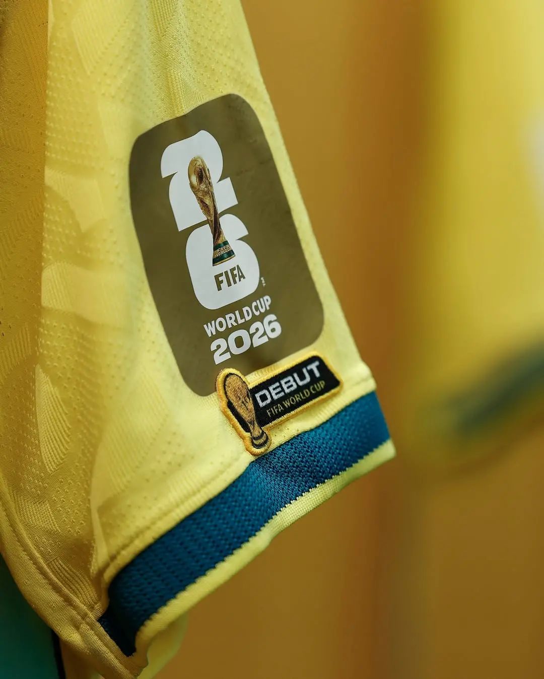 Patch dourado na camisa da Seleção Brasileira