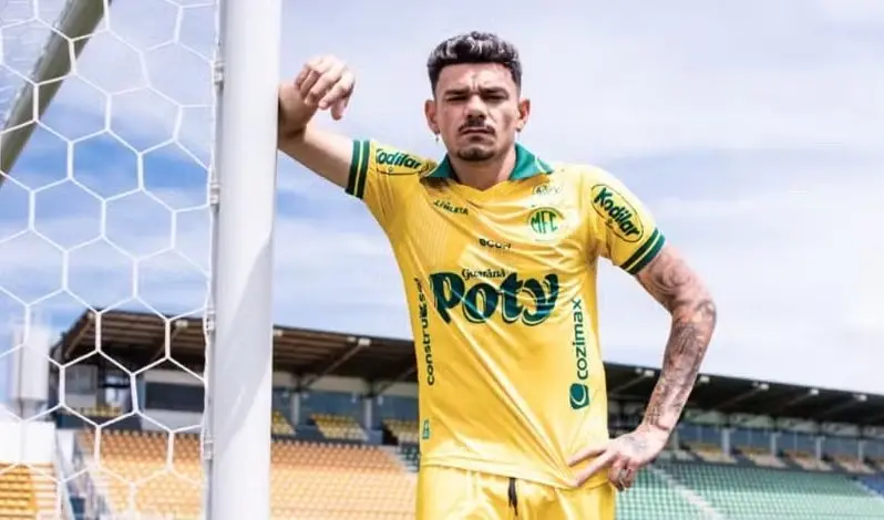 Imagem da notícia Fortaleza negocia contratação de atacante Tiquinho Soares, do Mirassol