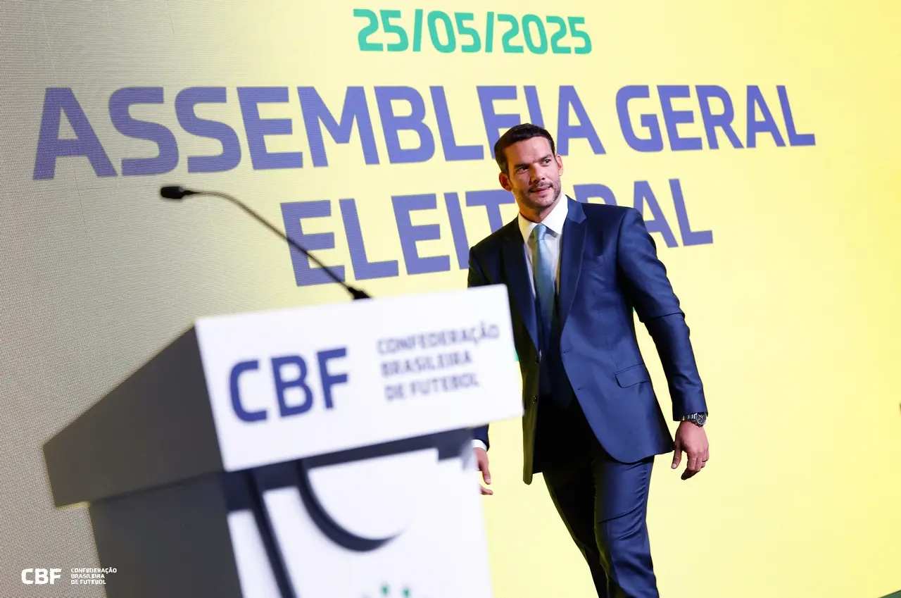 Imagem da notícia Presidente da CBF teria usado verbas da entidade para custear viagens de mulheres, diz portal