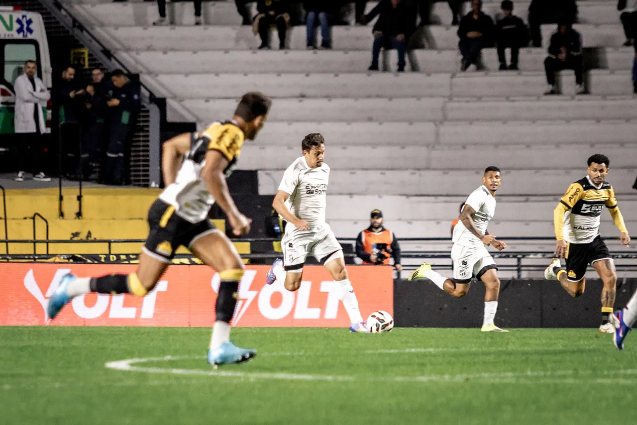 O Ceará criou boas chances no 2º tempo e por pouco não conseguiu a virada