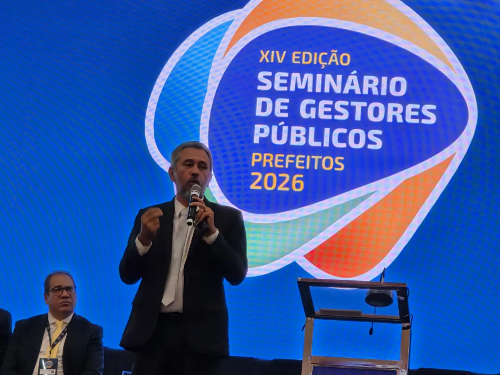 Imagem da notícia Gestores Públicos: os prefeitos são os grandes líderes, diz Elmano