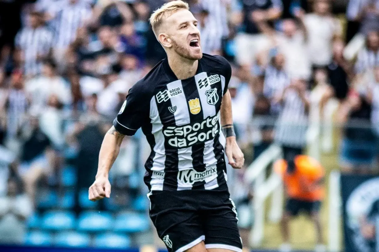 Imagem da notícia Ceará rescinde contrato de Pedro Henrique após período de afastamento