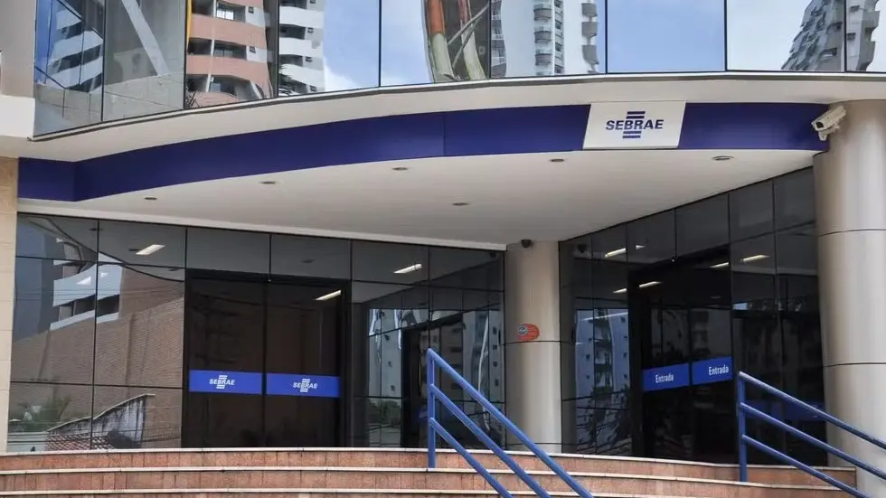Imagem da notícia Sebrae-CE abre seleção para Analista Técnico com salário de R$ 7 mil; veja vagas