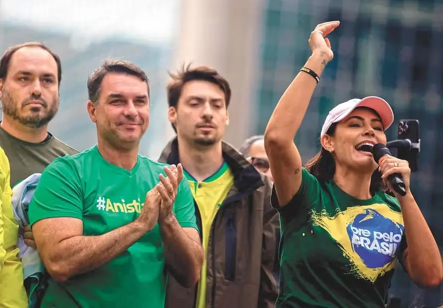 Imagem da notícia Como os planos da oposição no Ceará atraíram os holofotes da estratégia bolsonarista em 2026