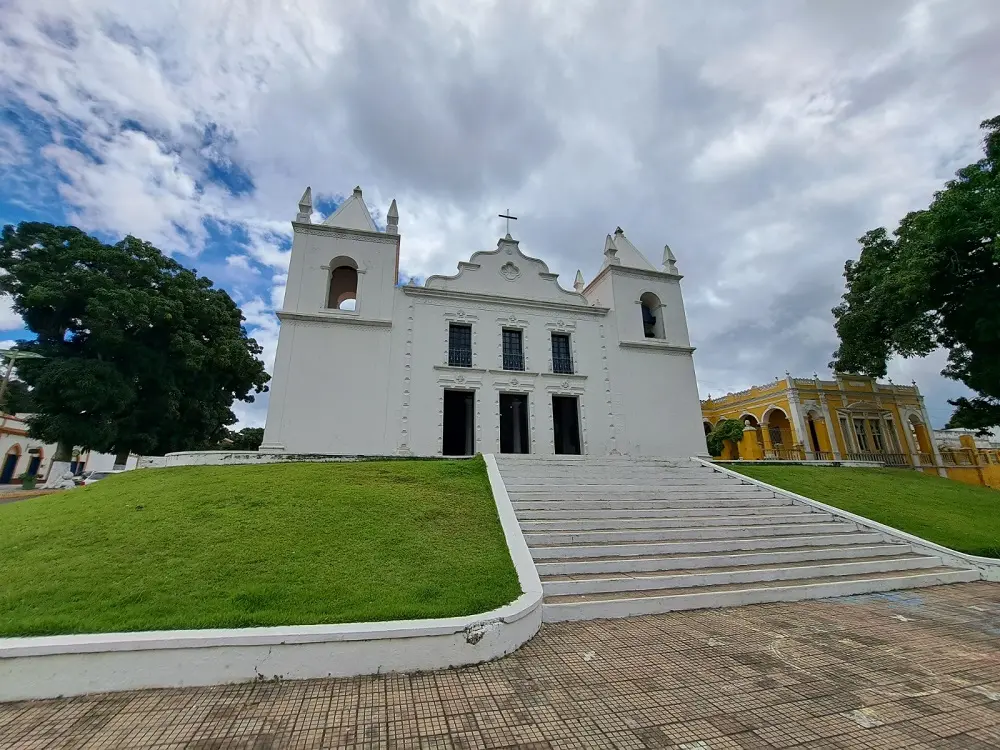 Pesquisa de Yan de Abreu analisa patrimônios de Viçosa do Ceará.