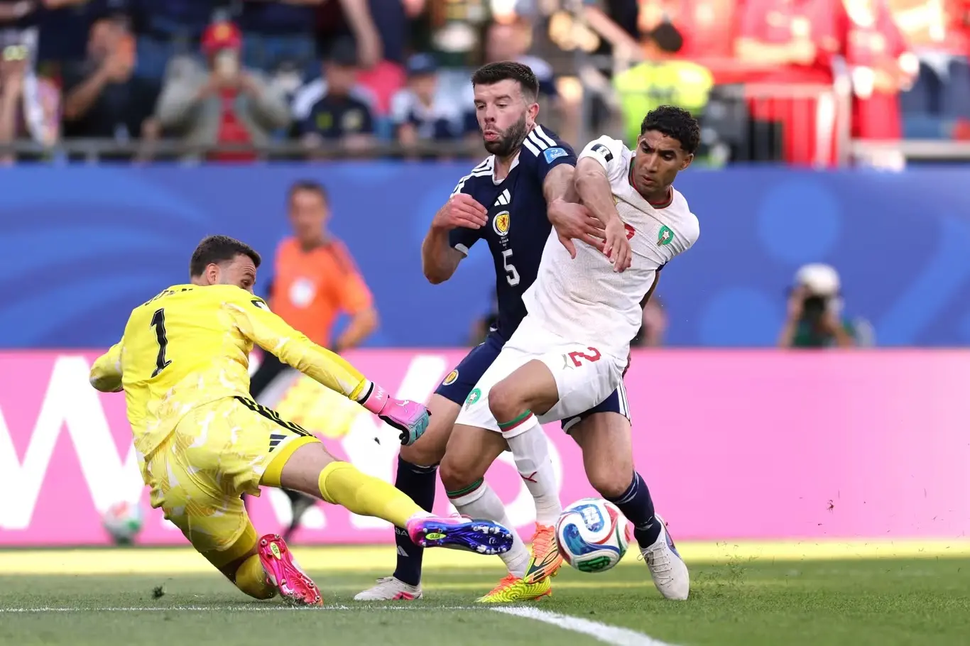 Imagem da notícia Marrocos bate a Escócia com gol relâmpago de Saibari e lidera o Grupo C da Copa do Mundo