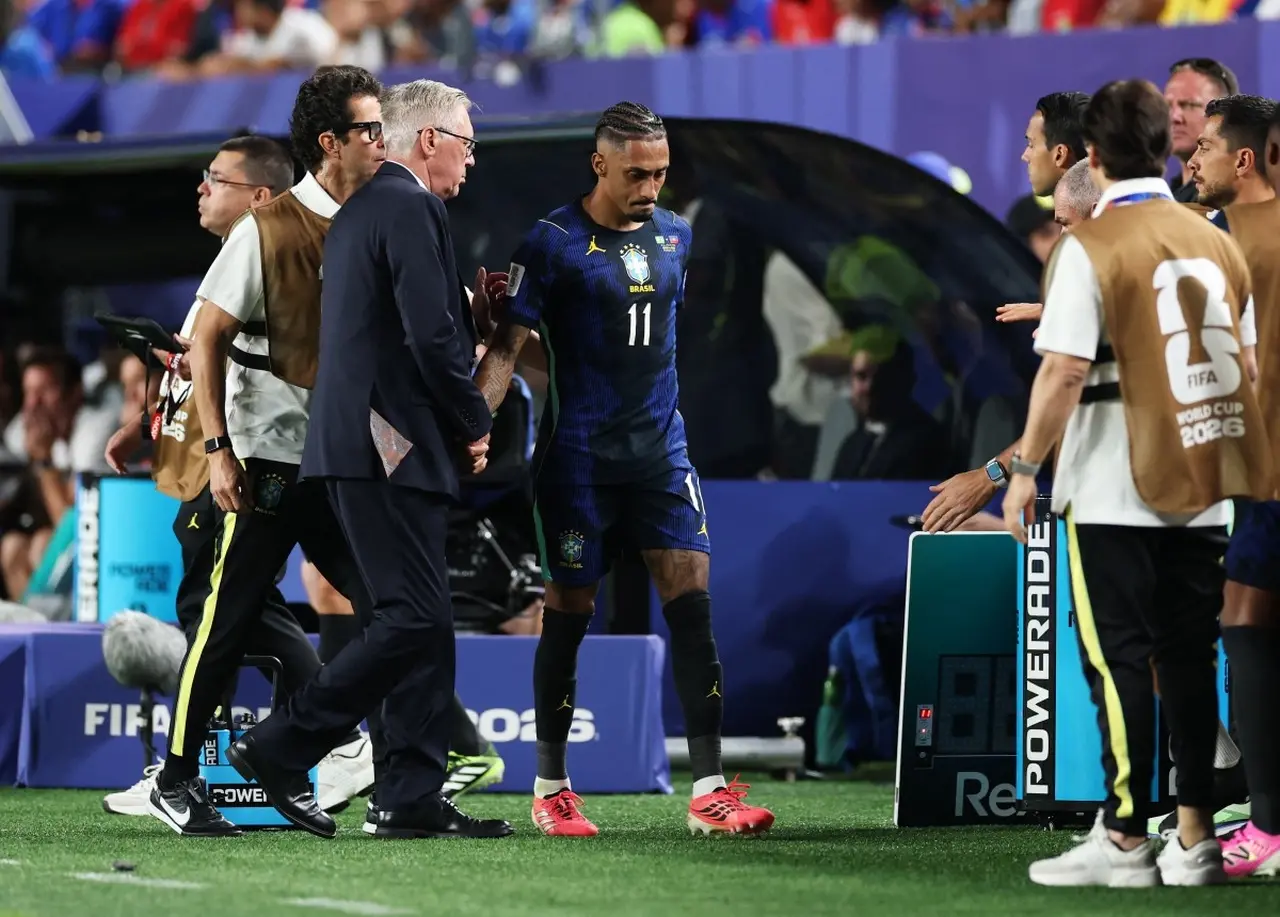 Imagem da notícia Raphinha é cortado da Seleção e desfalca Brasil em amistoso contra a Índia