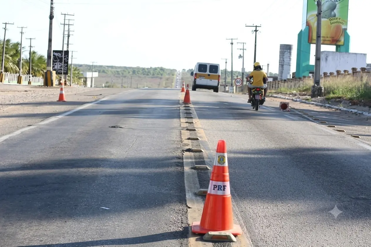 Imagem da notícia Dois acidentes em rodovias deixam motoqueiros mortos neste final de semana no CE