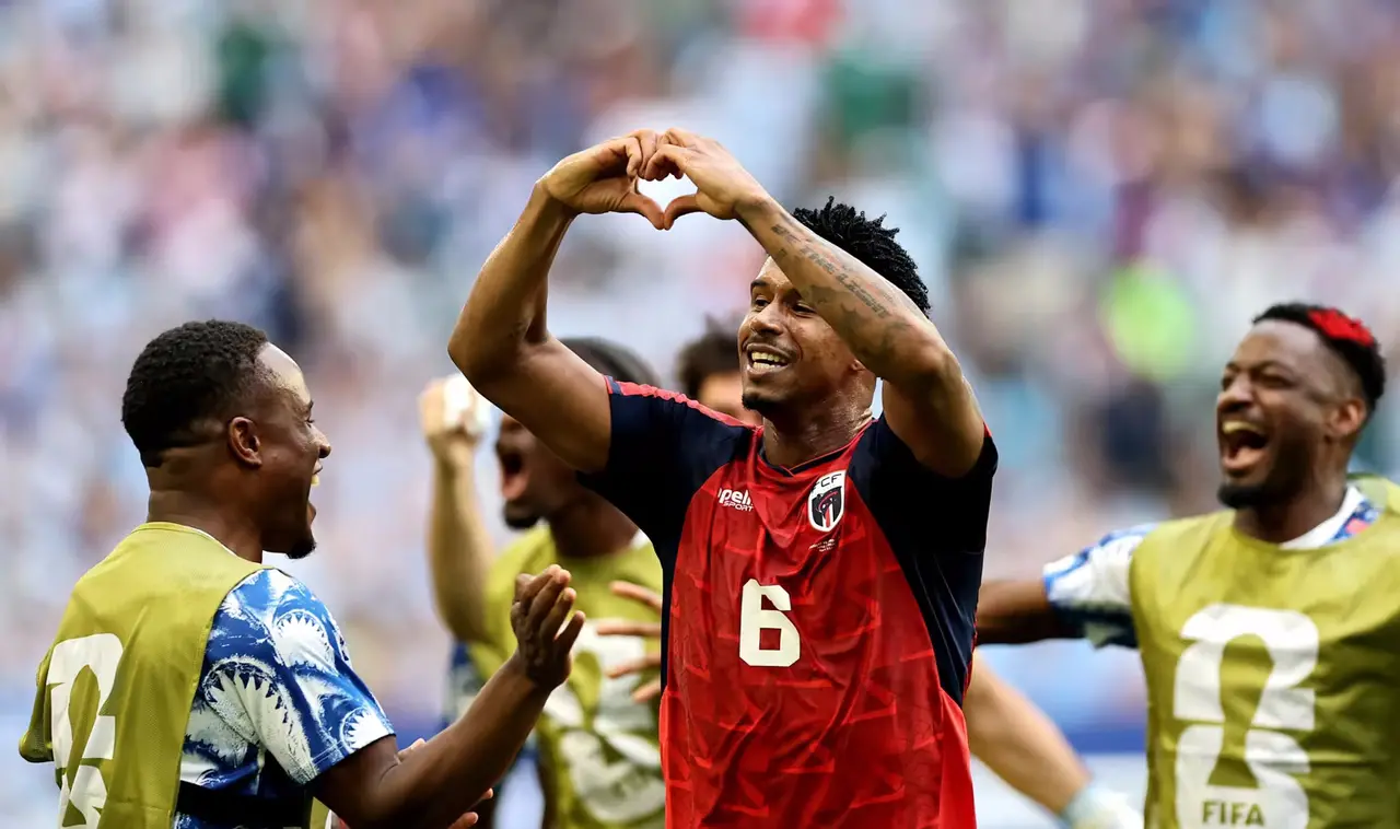 Copa do Mundo dia #11: Cabo Verde continua fazendo história, Espanha 'acorda' e Uruguai decepciona
