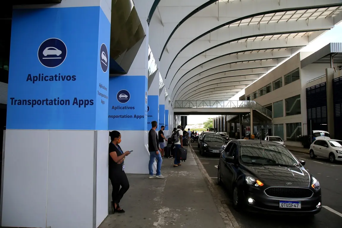 Imagem da notícia Uber atualiza lista de carros aceitos nas categorias Comfort e Black; veja mudanças