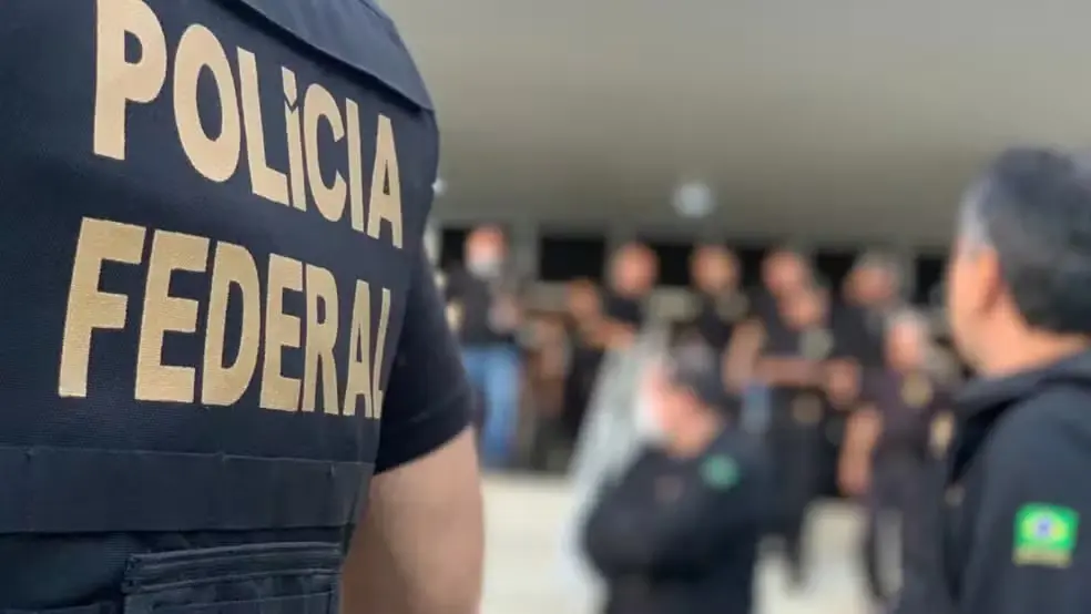 Imagem da notícia Caso Bebeto Queiroz: PF prende em flagrante filho do ex-prefeito de Choró por lavagem de dinheiro