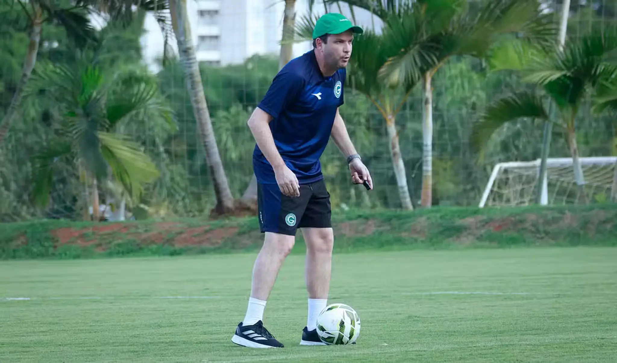 Imagem da notícia Ceará acerta contratação de Daniel Paulista como novo treinador