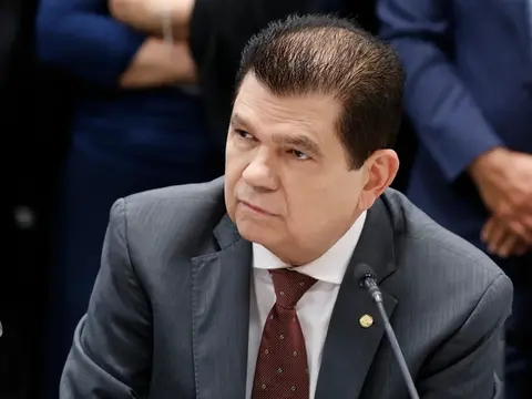 Imagem da notícia: Mauro Filho diz estar sofrendo 'perseguição política' por ter se recusado a 'trair Ciro'