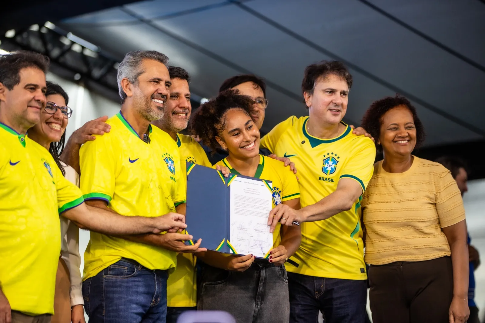 Plano assinado nesta quarta-feira (24) prevê uso do recurso para criar novas vagas ainda em 2026.