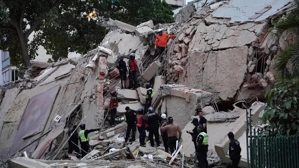 Imagem da notícia Sobe para 164 número de mortos após terremotos na Venezuela; veja o que se sabe