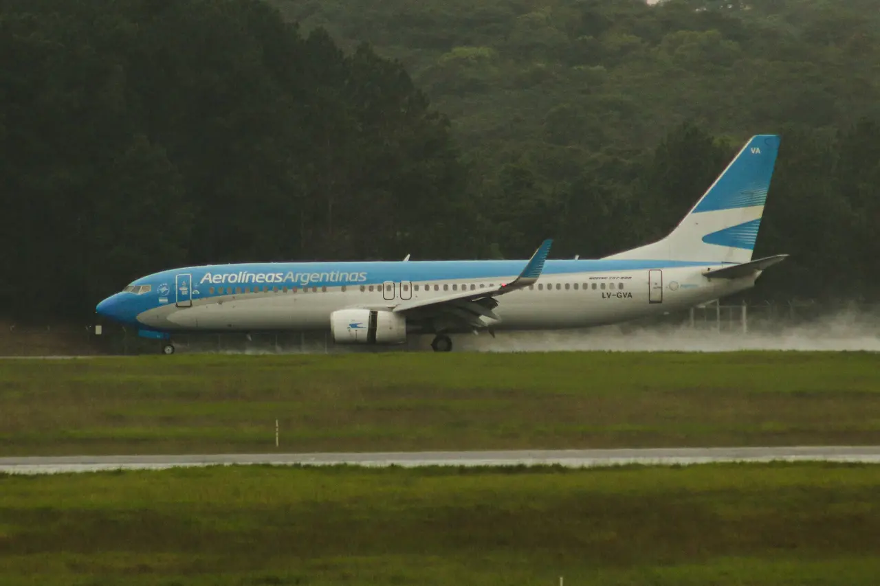 Imagem da notícia Aeroporto de Fortaleza perde competitividade na atração de sul-americanos 