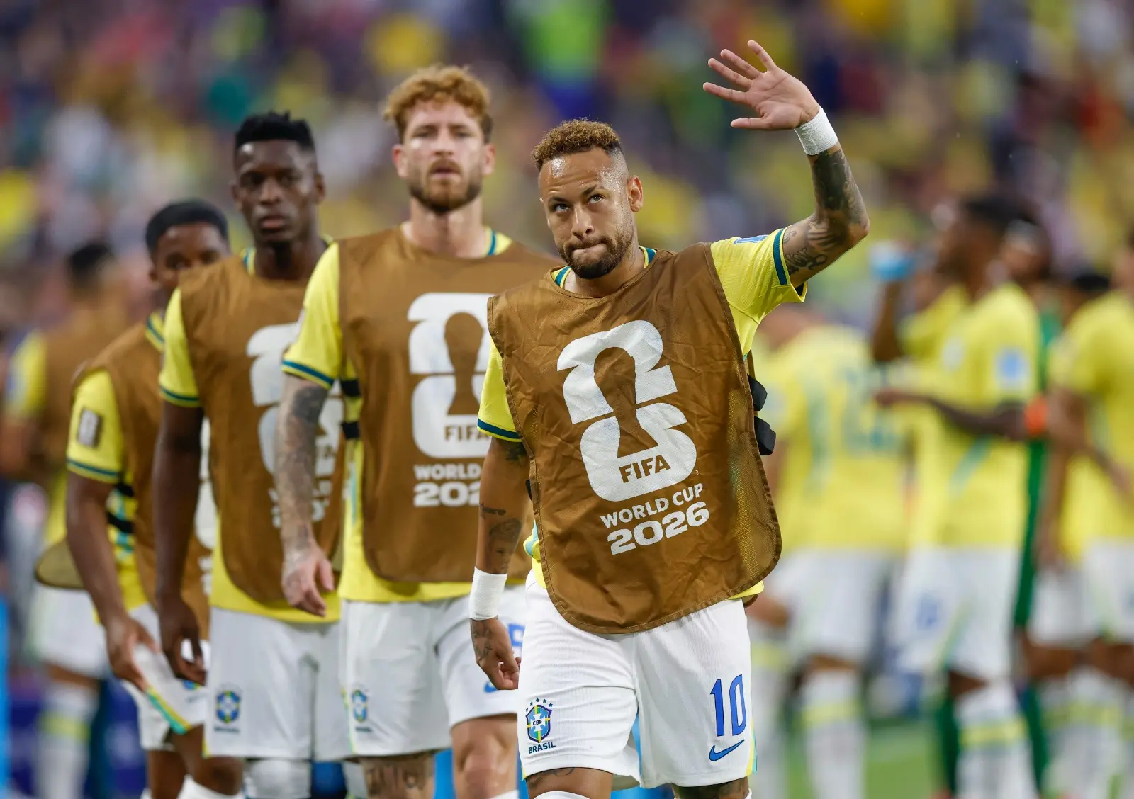 Imagem da notícia Neymar revela bastidores da amizade com Messi: 'Conversamos muito até hoje'
