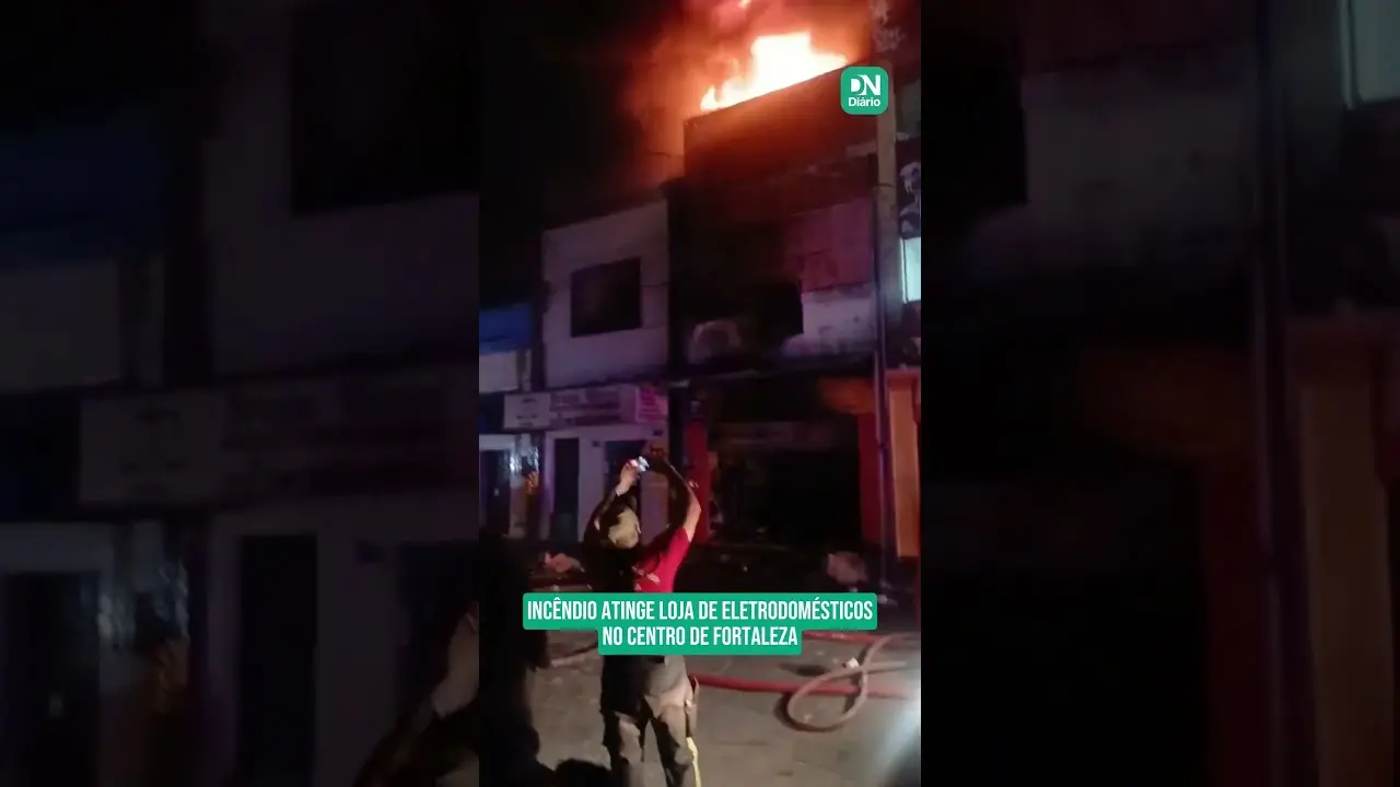 Imagem da notícia Incêndio atinge loja de eletrodomésticos no Centro de Fortaleza