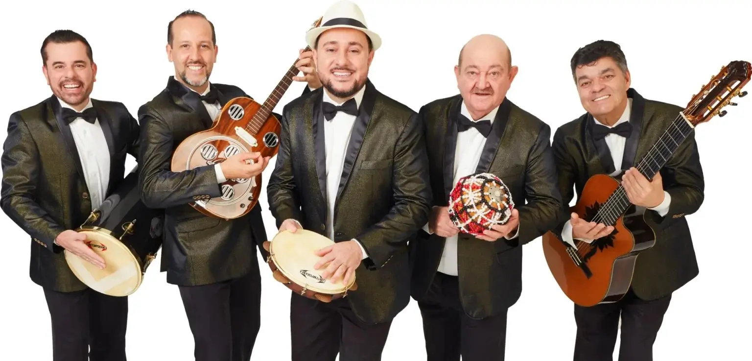 Grupo faz show no Teatro RioMar Fortaleza.