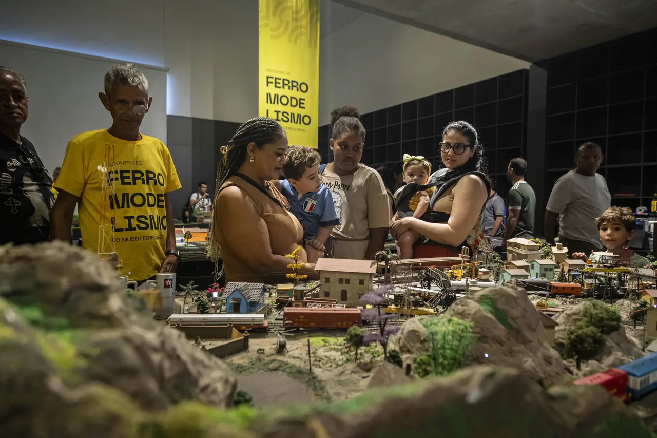 Imagem da notícia Miniaturas e maquetes ferroviárias são atração gratuita de férias no Centro de Fortaleza