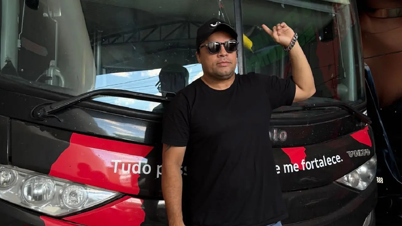 Imagem da notícia Collo de Menina cancela dois shows após morte de Neto Araújo