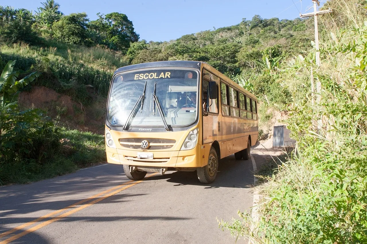 Ao todo, Ceará será contemplado com 215 veículos do transporte escolar.