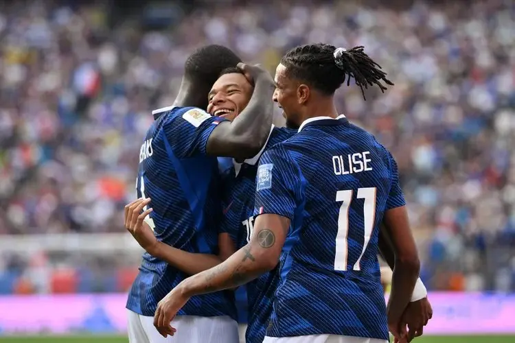 Imagem da notícia Jogos da Copa do Mundo 2026 neste sábado (04/07): onde assistir e horário