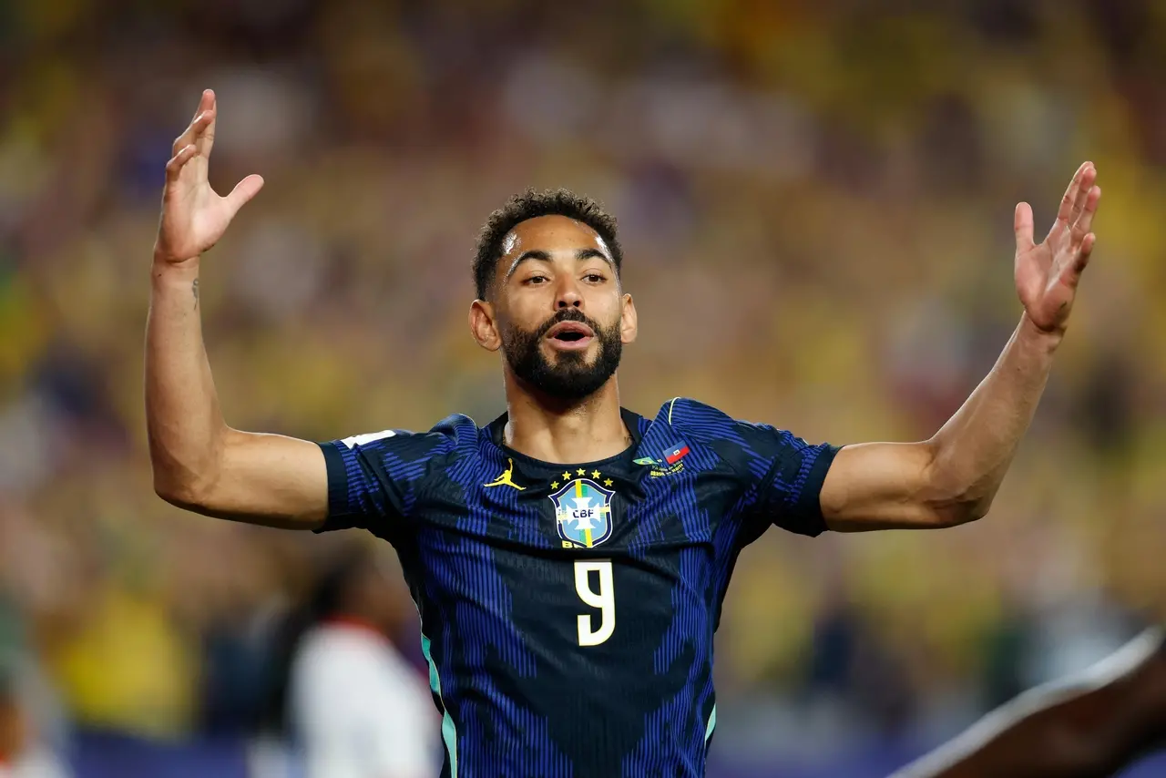 Imagem da notícia Matheus Cunha se esquiva sobre favoritismo contra a Noruega e comenta duelo com Haaland