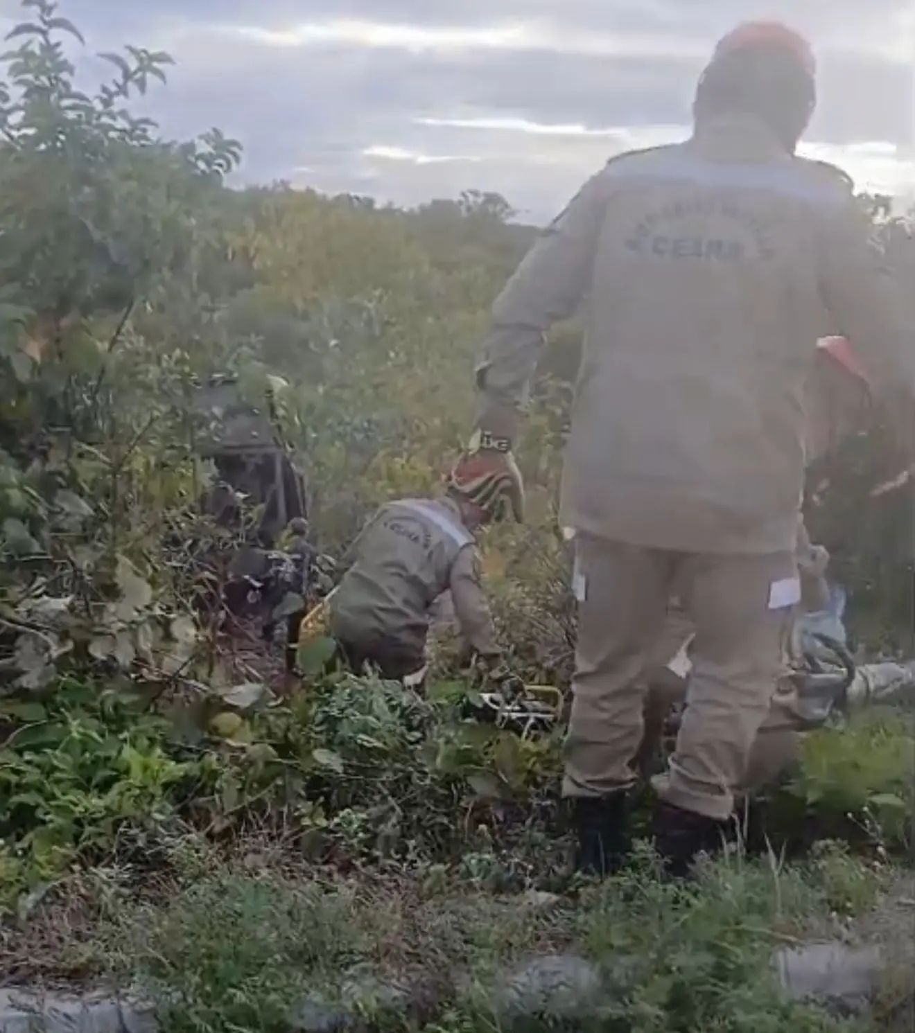 Imagem da notícia Vítimas de acidente de ônibus em Canindé eram quase todos familiares; veja estado de saúde