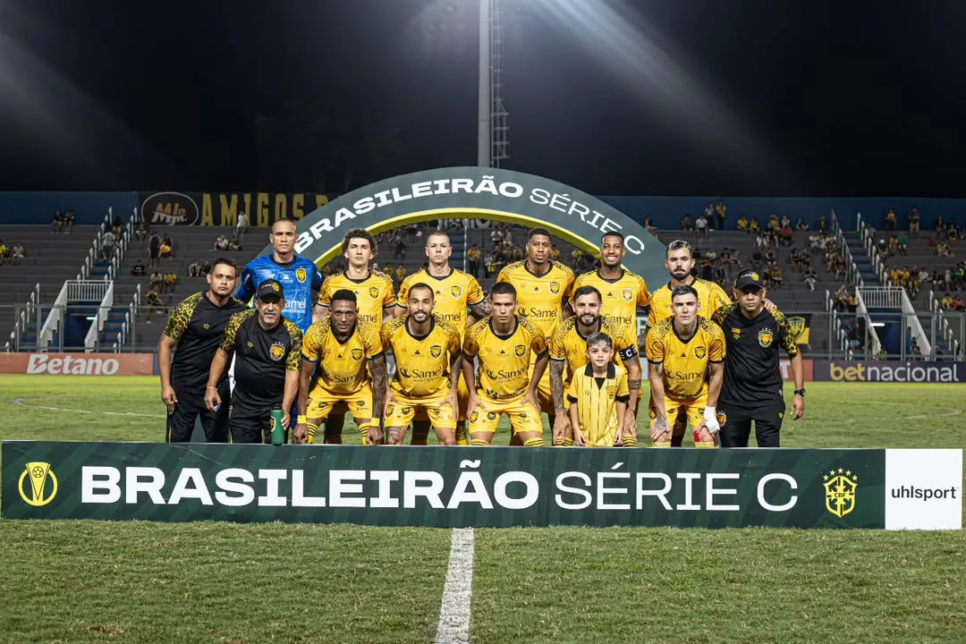 Imagem da notícia Jogos de hoje na TV: veja onde assistir e horário das partidas de segunda-feira (6)