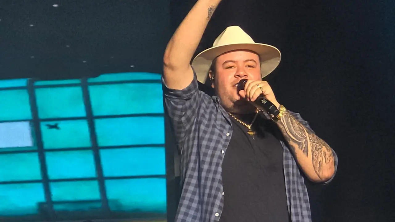Imagem da notícia Rey Vaqueiro revela segredo para aguentar maratona de 92 shows em turnê de São João