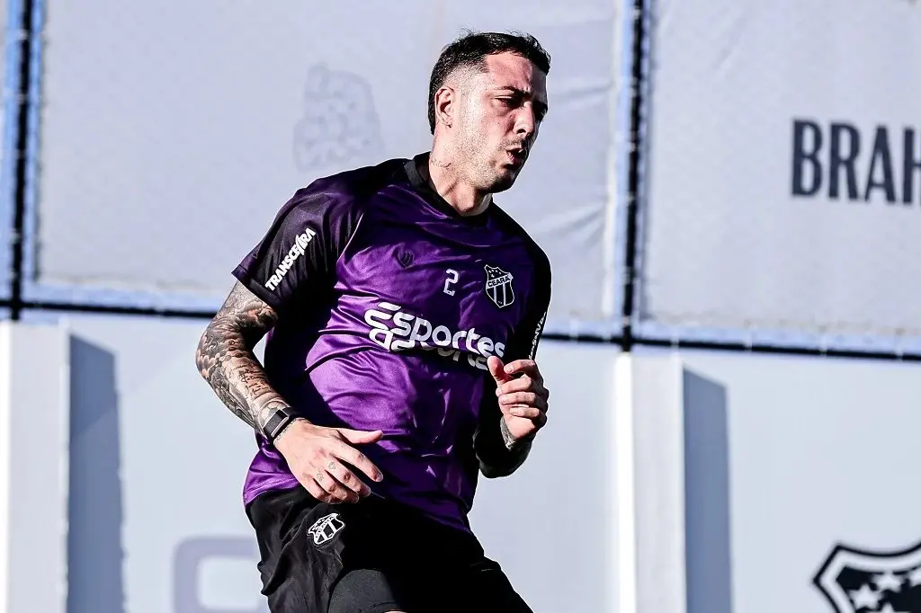 Imagem da notícia Ceará anuncia contratação de Renzo López; atacante uruguaio assina até 2027
