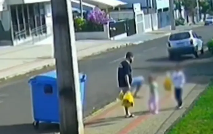 Imagem da notícia Pai que chutou filha é preso no Paraná; veja o que se sabe sobre o caso