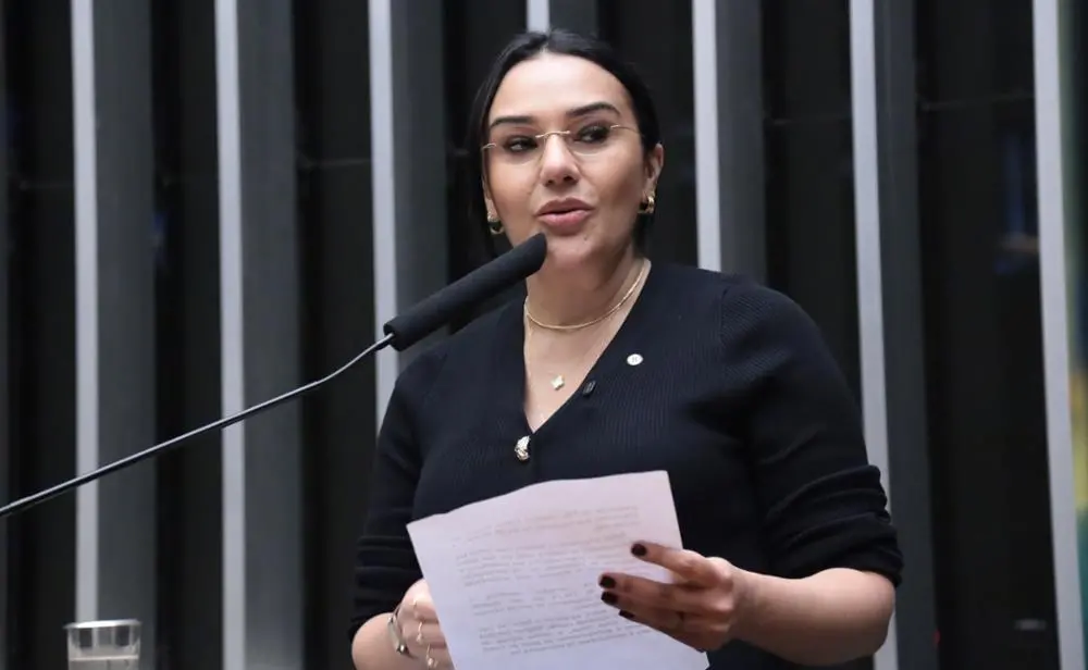 Imagem da notícia Câmara dos Deputados oficializa perda de mandato de Dayanny Bittencourt