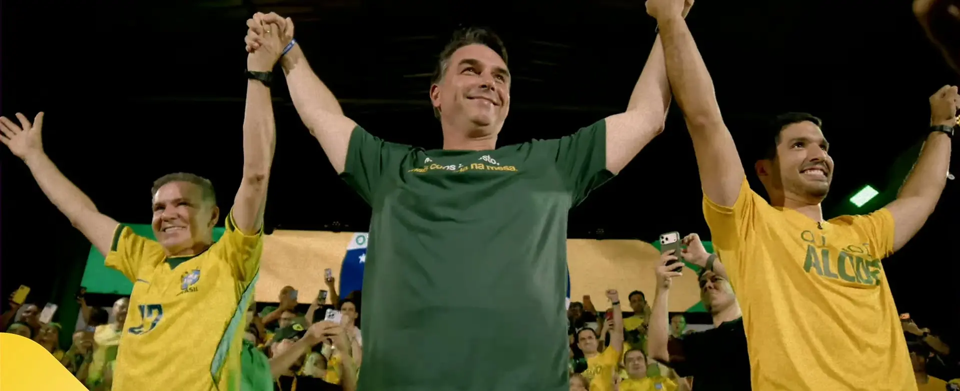 Imagem da notícia Flávio Bolsonaro lança pré-candidatura de Alcides Fernandes ao Senado no Ceará