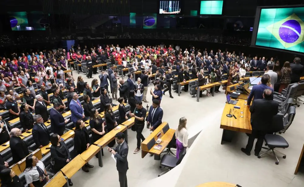 Imagem da notícia Em ano eleitoral, Congresso pressiona governo com pautas-bomba no segundo semestre