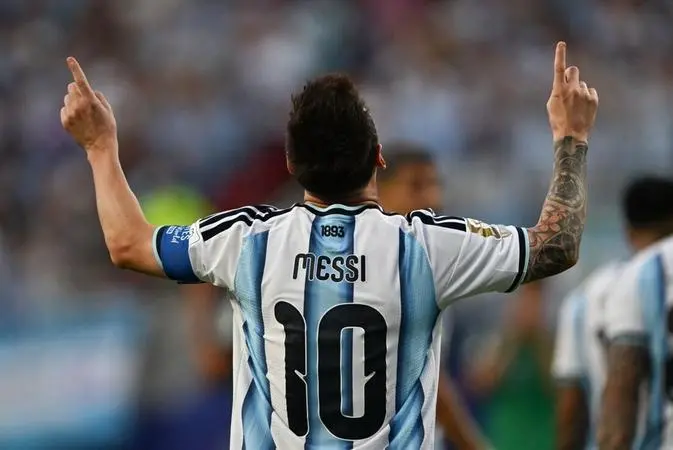 Lionel Messi comemora gol pela Seleção da Argentina