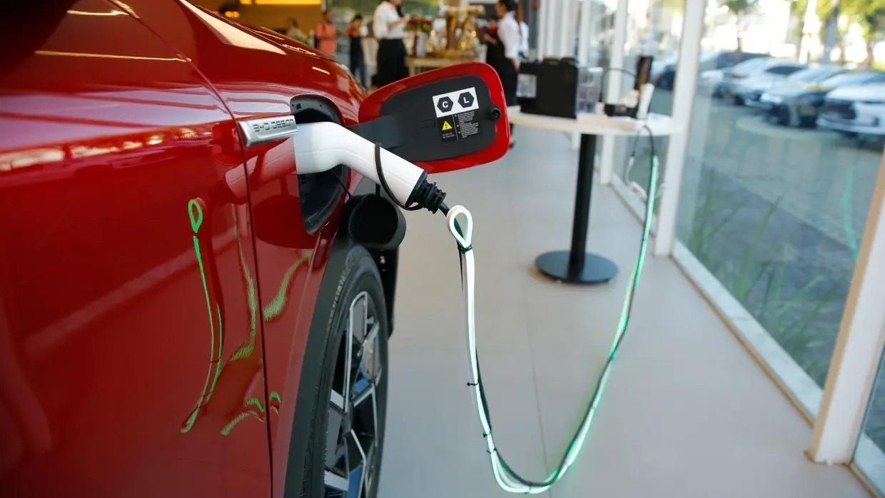 Imagem da notícia Venda de carros elétricos e híbridos quase triplica no Ceará e preços tendem a cair