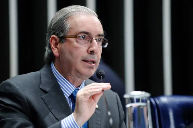 Imagem da notícia STF bloqueia R$ 6,1 milhões de Eduardo Cunha por suspeita de desvios de emendas