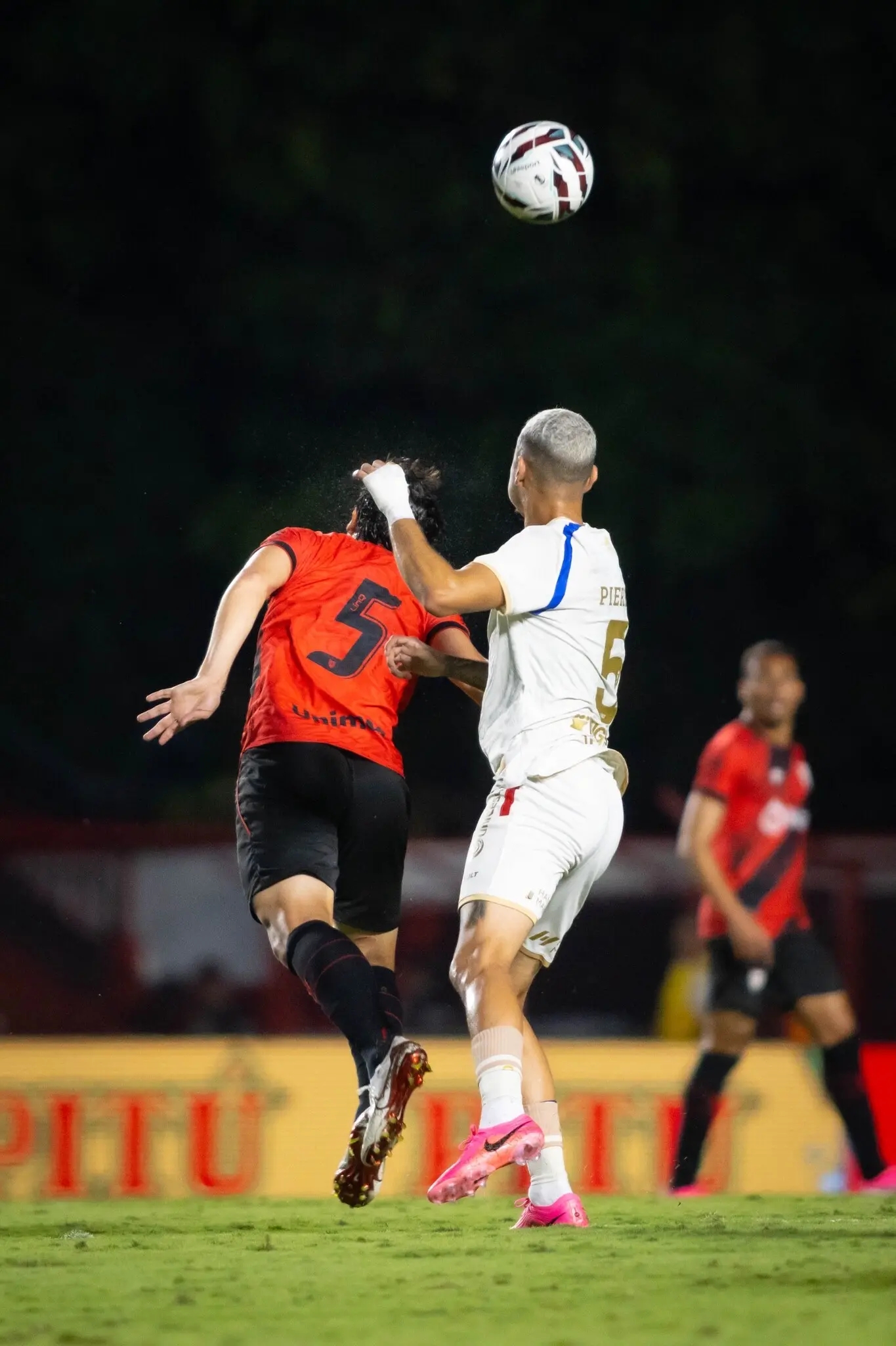 Imagem da notícia Fortaleza perde para o Atlético-GO e desperdiça chance de se aproximar do G2 da Série B