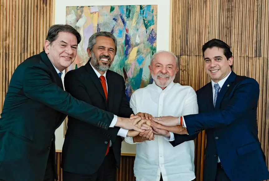 Cid irá disputar a reeleição para o Senado.