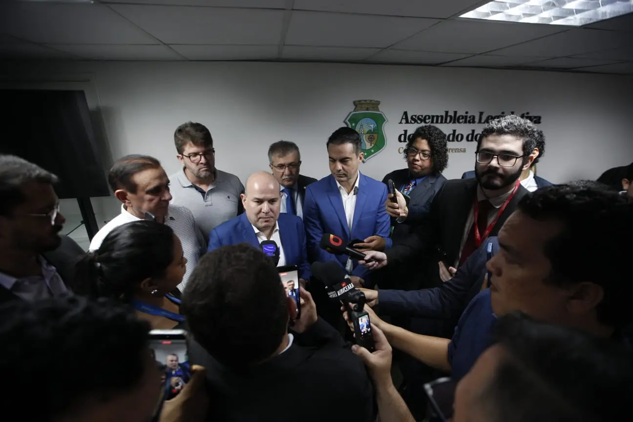 Imagem da notícia União Progressista decide apoiar Roberto Cláudio como vice de Ciro Gomes, diz Capitão Wagner