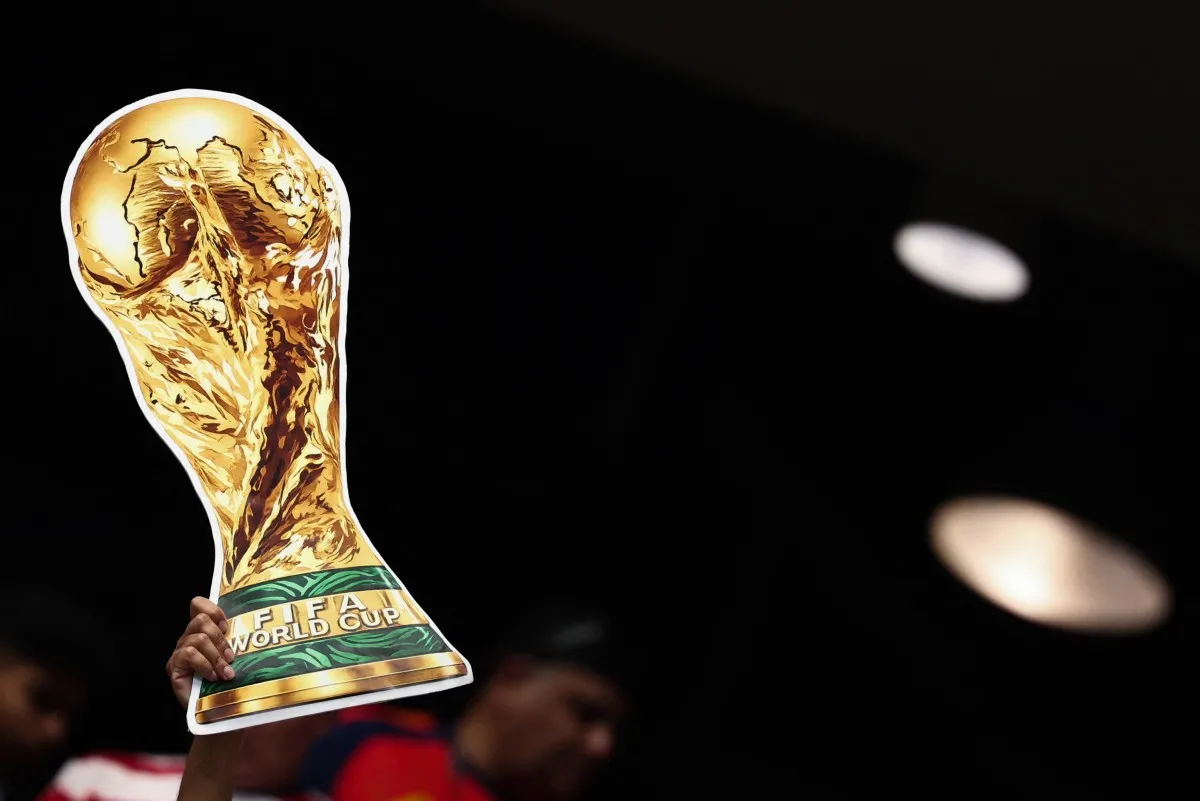 A decisão acontece às 16h (de Brasília), no MetLife Stadium, em East Rutherford, Nova Jersey (EUA), e define o campeão da primeira edição do Mundial com 48 seleções.