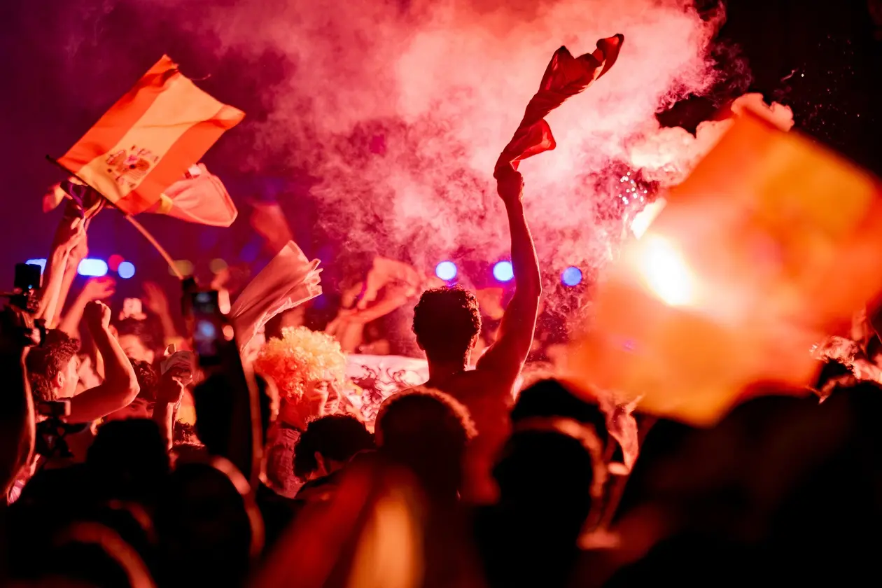 Imagem da notícia Adolescente morre durante comemorações pela Copa do Mundo na Espanha