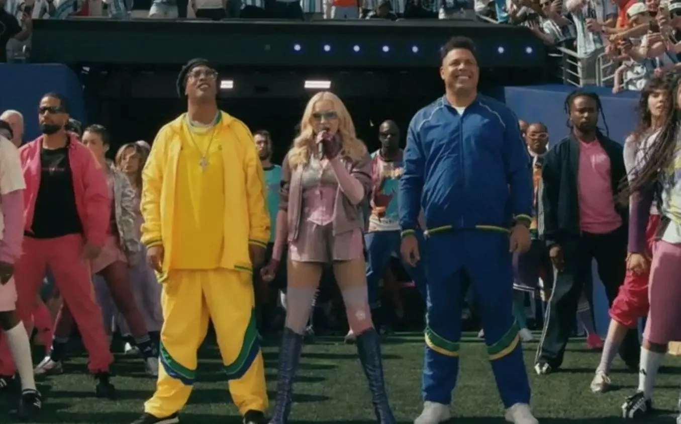 Imagem da notícia Ronaldinho Gaúcho foi convidado por Madonna para final da Copa do Mundo 2026: 'Muito querida'