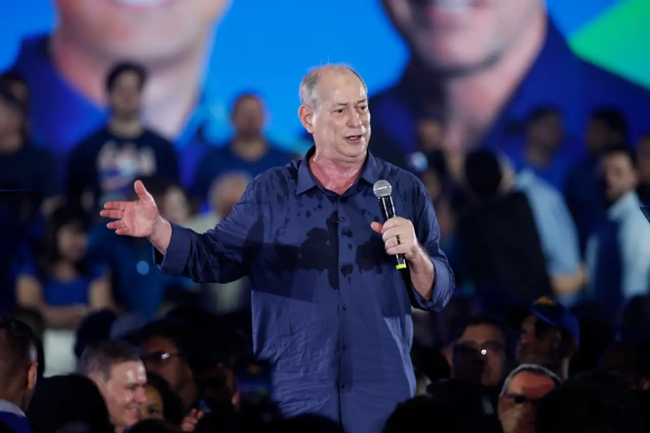 Imagem da notícia TRE-CE determina remoção de live de Ciro Gomes por propaganda eleitoral antecipada
