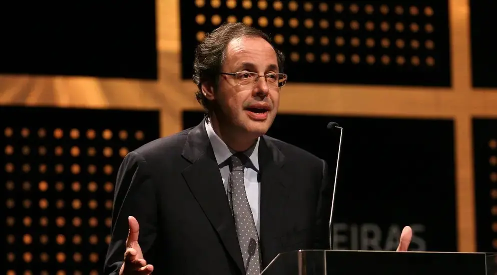 Imagem da notícia Eduardo Giannetti: conheça a notável mente econômica que palestrará no DN Business